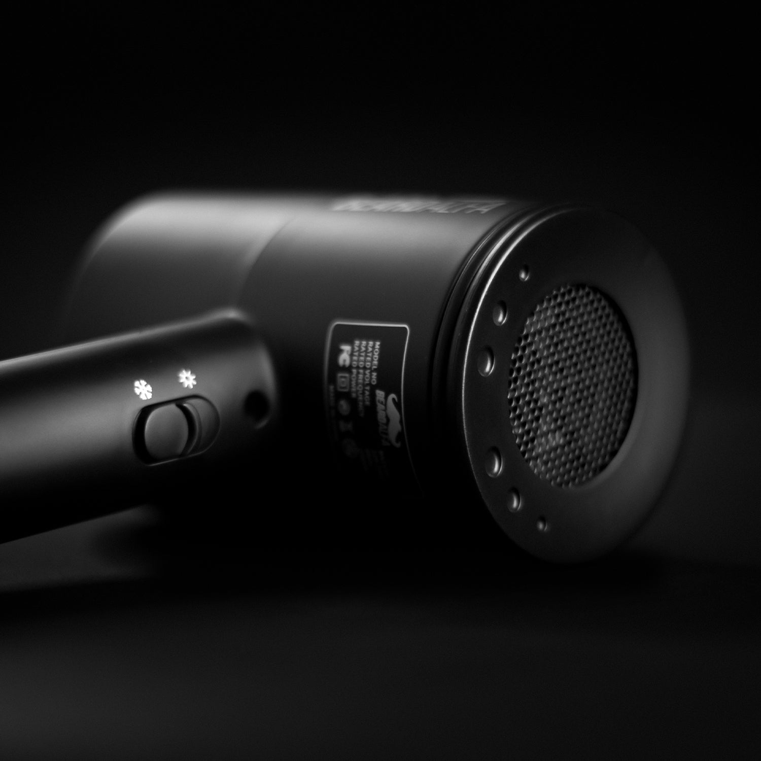 Beard Alfa | Secadora BLACK 2023 SB - Con Iones